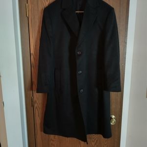 Hart Schaffner Marx 100 percent Cashmere